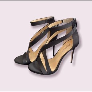 Vince camuto new black satin